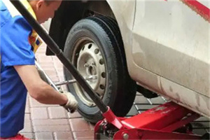 隆子附近拖车24小时服务热线电话